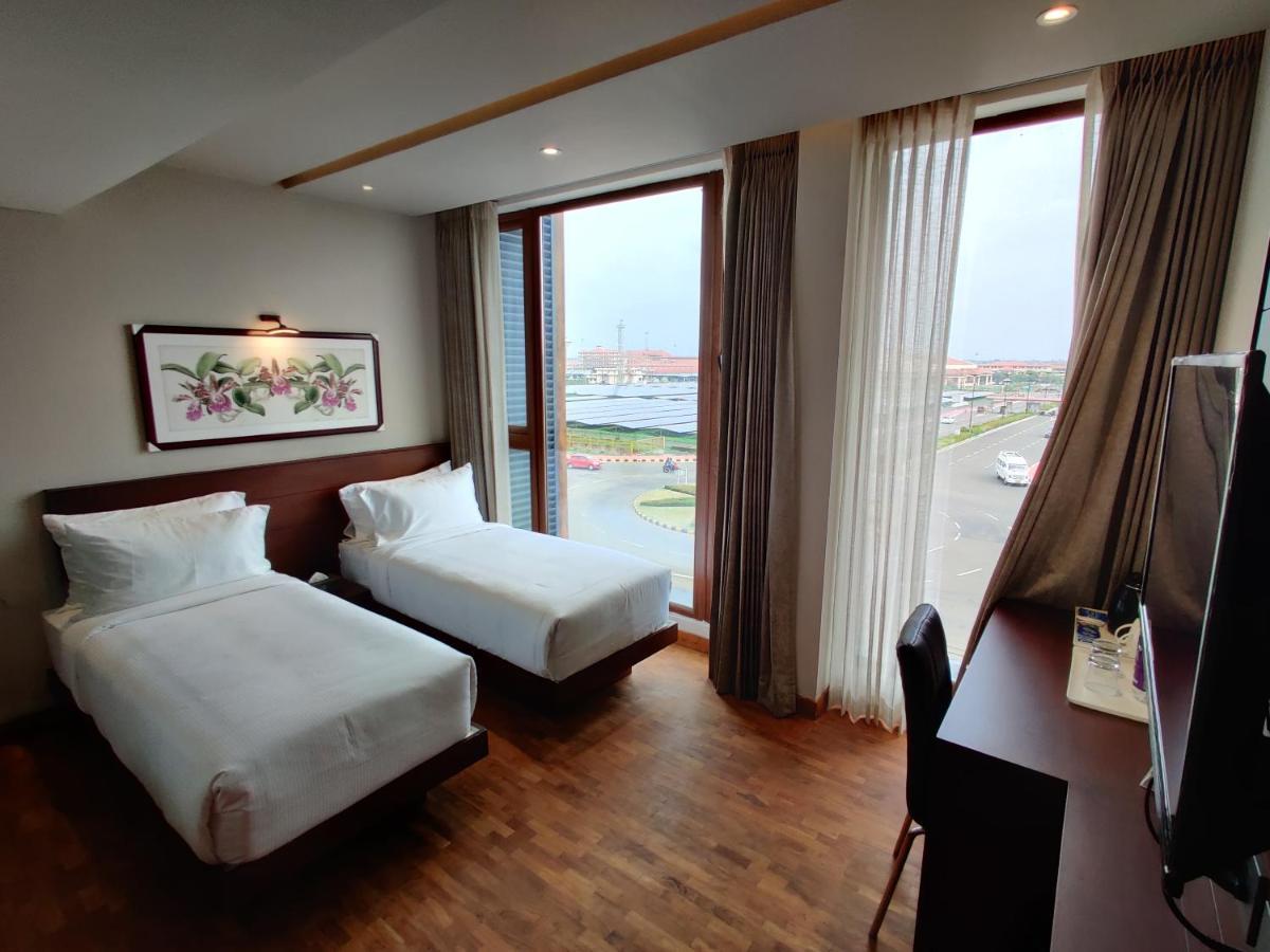 Florida Airport Hotel Kochi Nedumbassery Bagian luar foto