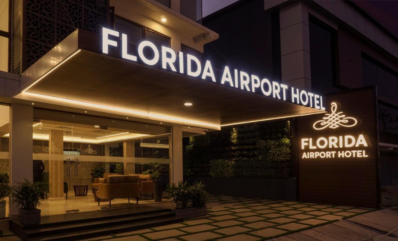 Florida Airport Hotel Kochi Nedumbassery Bagian luar foto