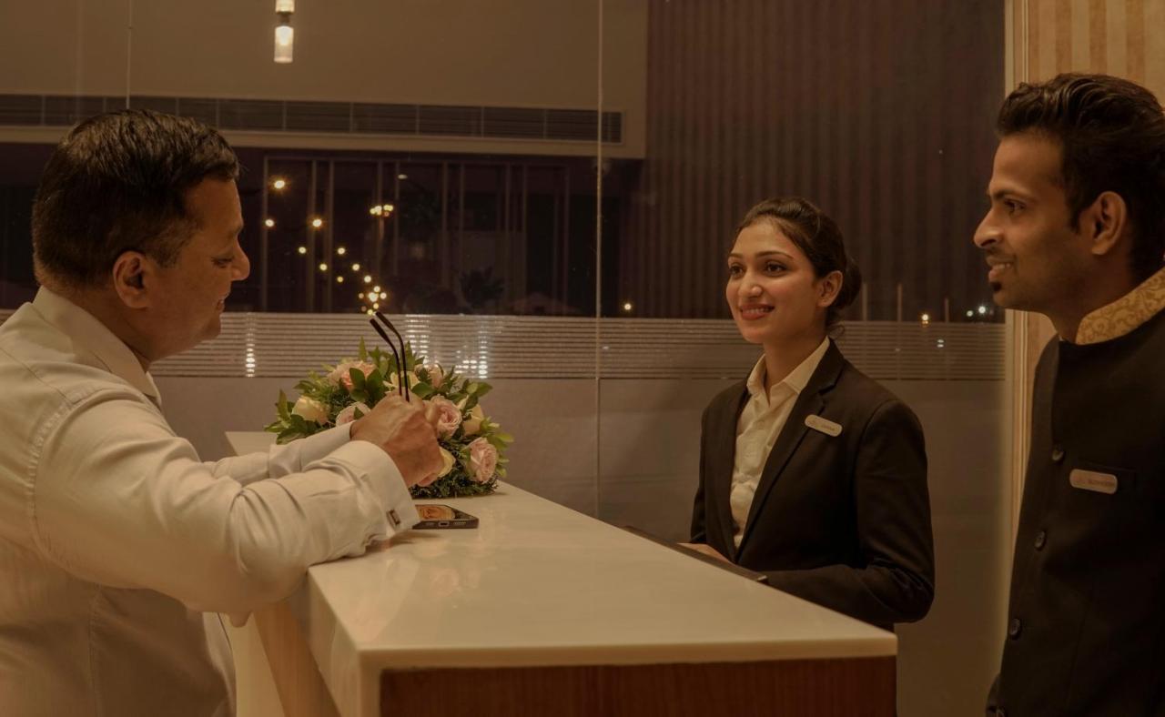 Florida Airport Hotel Kochi Nedumbassery Bagian luar foto