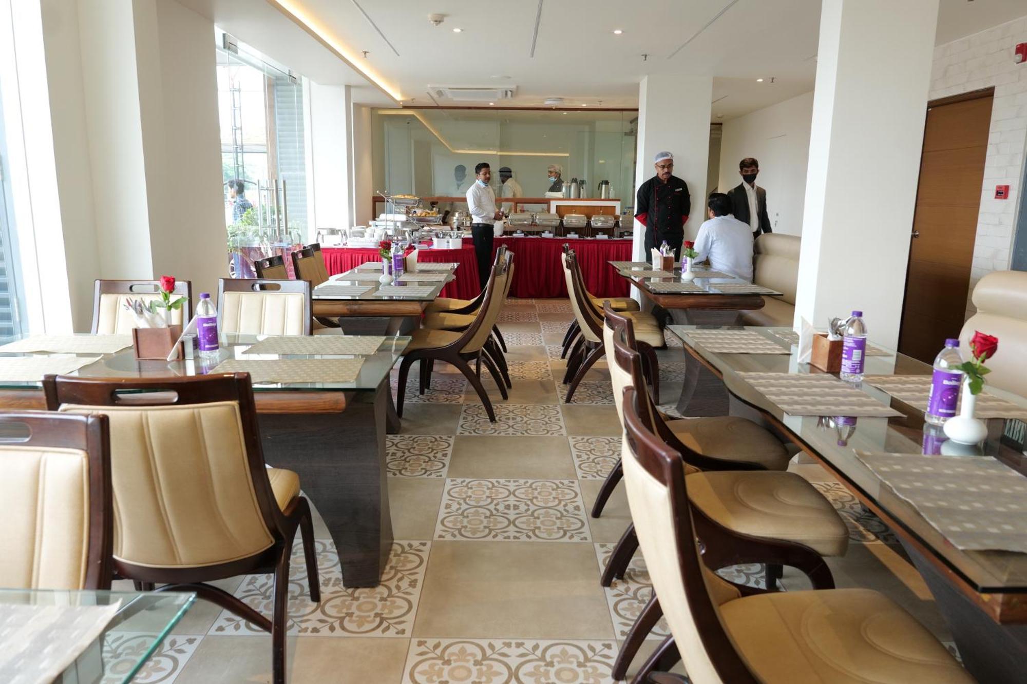 Florida Airport Hotel Kochi Nedumbassery Bagian luar foto
